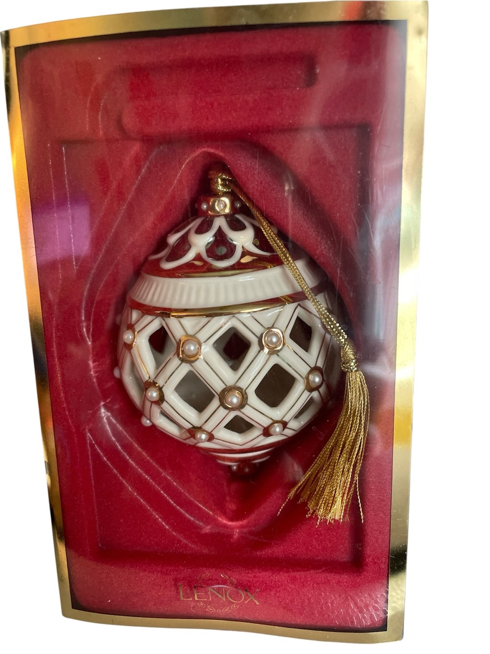 Lenox Red, White and Gold Lattice Ornament with Gold Tassel New